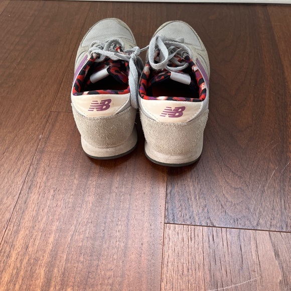 New Balance 420 sneakers | size 6.5 - Picture 2 of 4